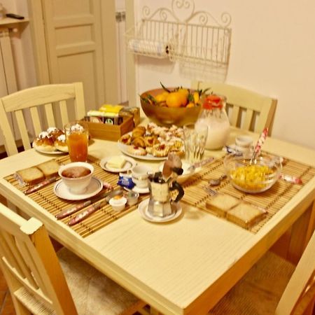 Vucciria 57 Locazione Turistica Nel Cuore Pulsante Della Movida! Apartment ปาแลร์โม ภายนอก รูปภาพ