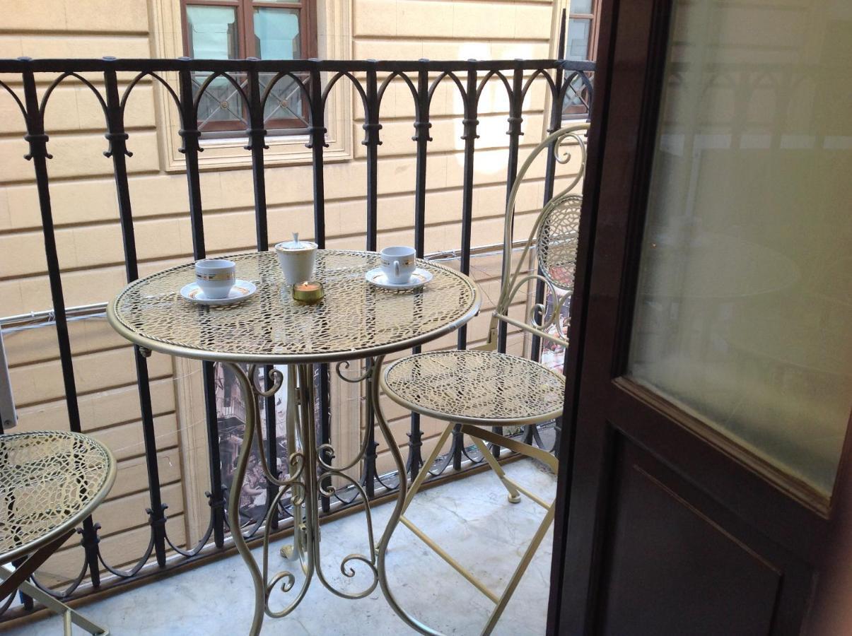Vucciria 57 Locazione Turistica Nel Cuore Pulsante Della Movida! Apartment ปาแลร์โม ภายนอก รูปภาพ